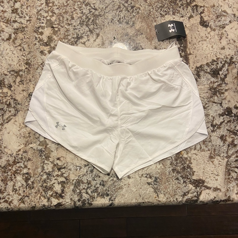 Under Armour White Small shorts